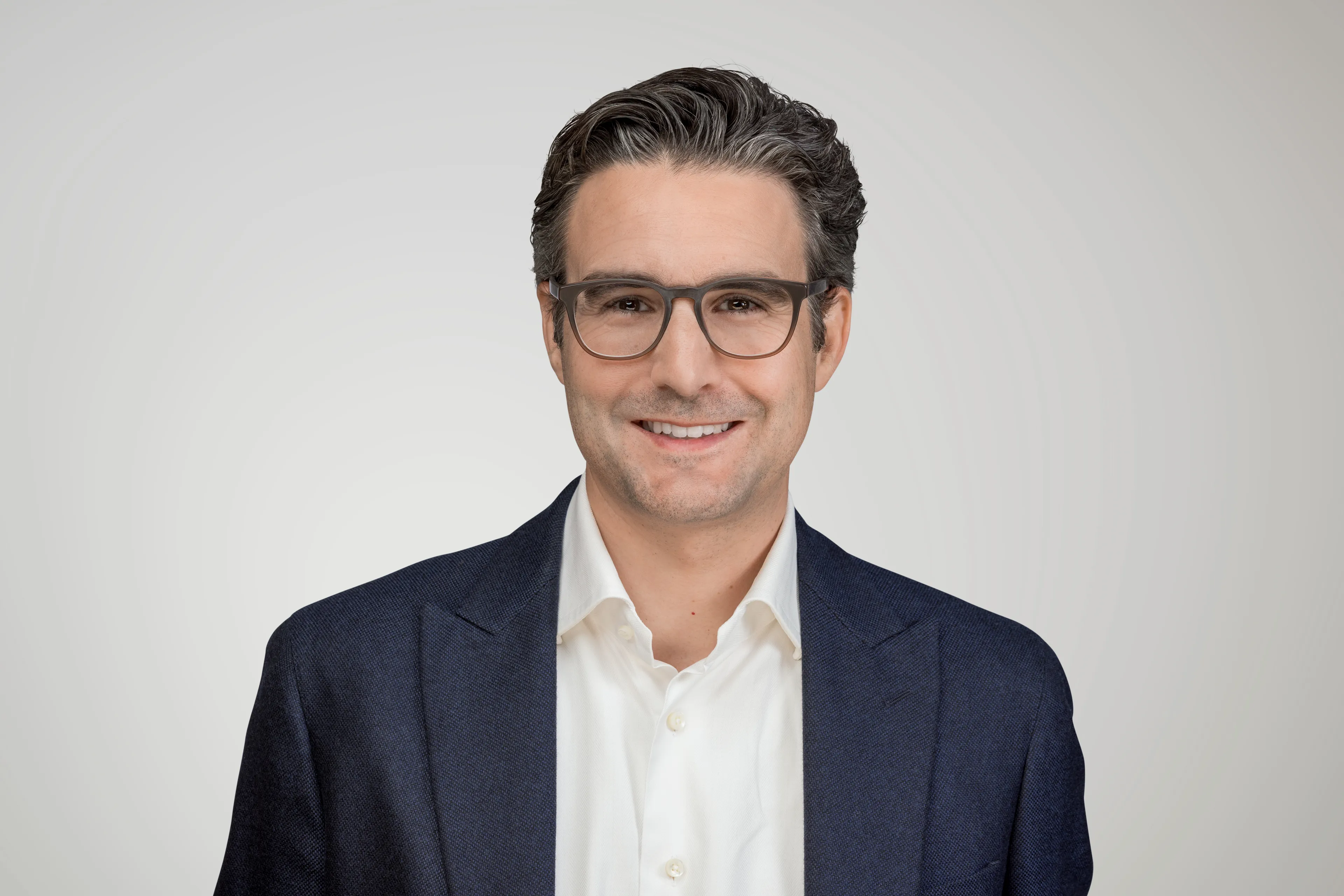 Dr. Oliver Vins (4)